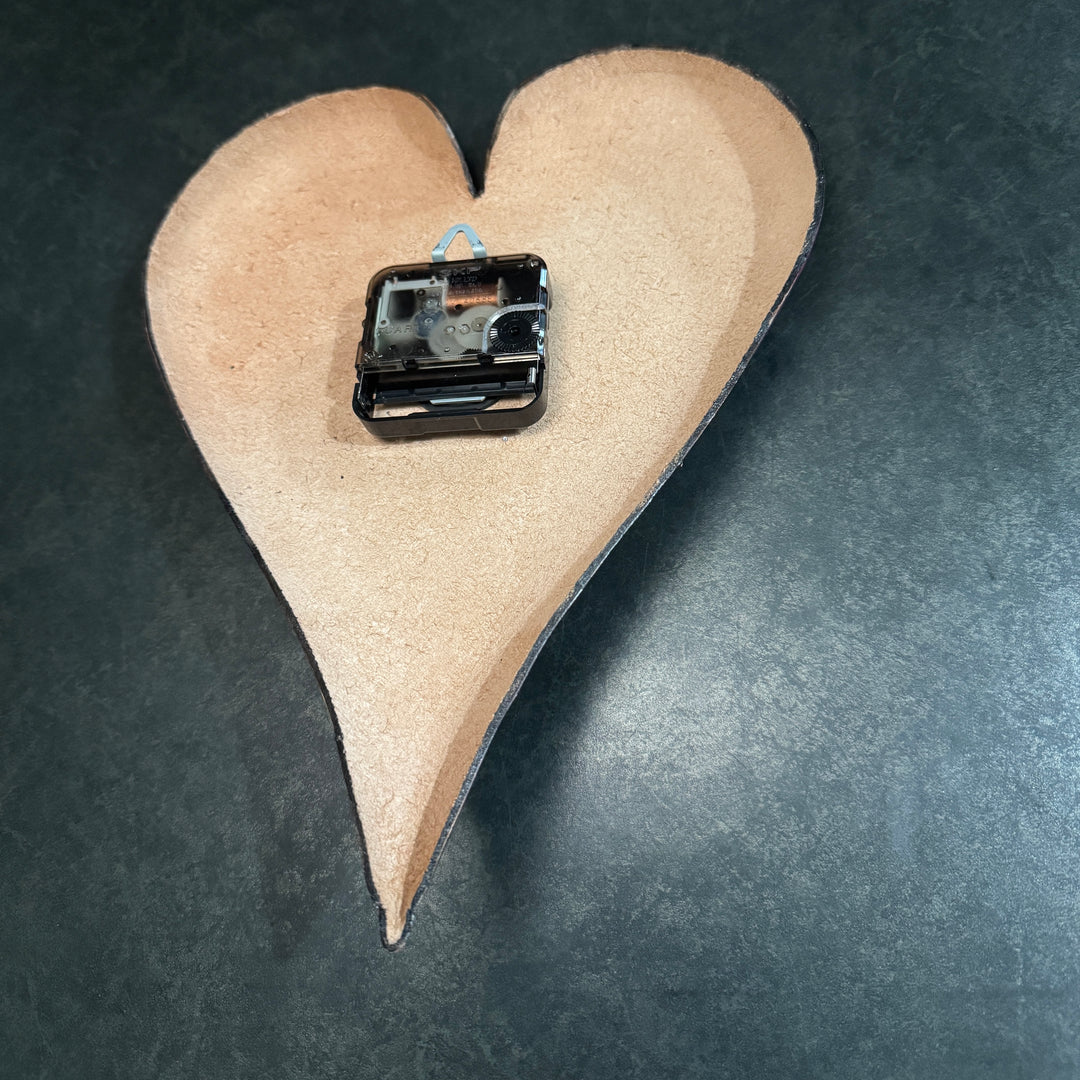 Kokoro Heart-Savannora（サヴァノラ）｜手染めレザーハート時計・侘び